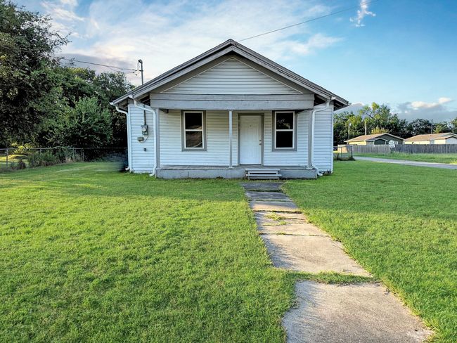 1201 E 3 Rd Ave, House other with 3 bedrooms, 1 bathrooms and null parking in Corsicana TX | Image 22