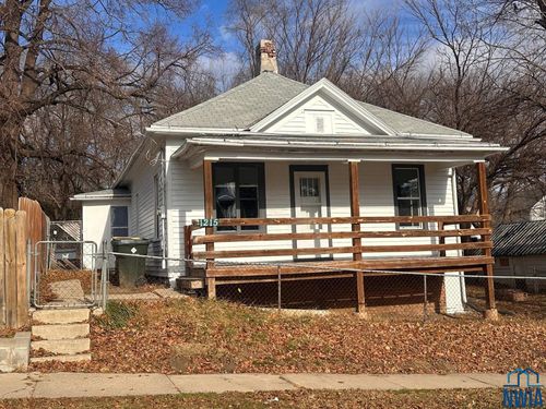 1215 W 16th St, Sioux City, IA, 51103-2508 | Card Image