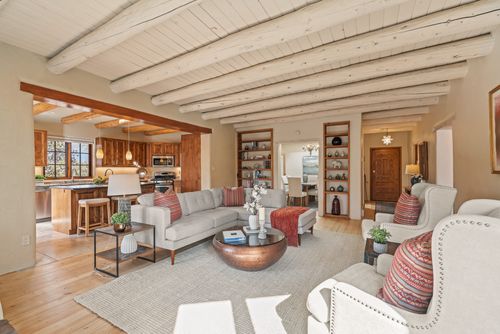 1300 Lejano Ln, Santa Fe, NM, 87501-8749 | Card Image