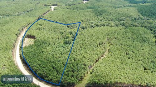 586 Seiber Ridge Rd, Hohenwald, TN, 38462-5101 | Card Image