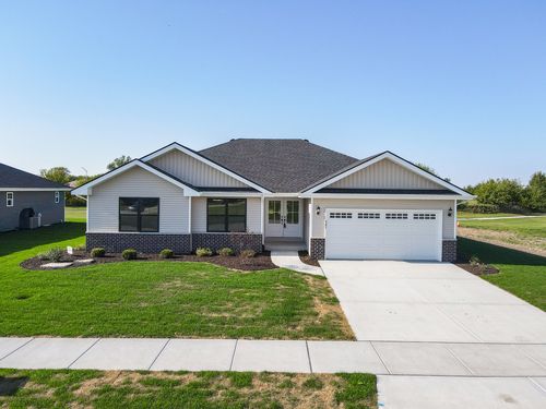 985 Spring St, Manteno, IL, 60950-3139 | Card Image