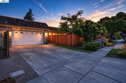 38288 Paseo Padre Pkwy, Fremont, CA, 94536-5256 | Card Image