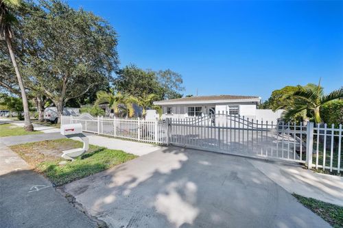 6231 Mayo St, Hollywood, FL, 33023-2248 | Card Image