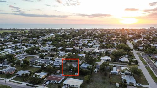 913 Church St, Venice, FL, 34285-3502 | Card Image
