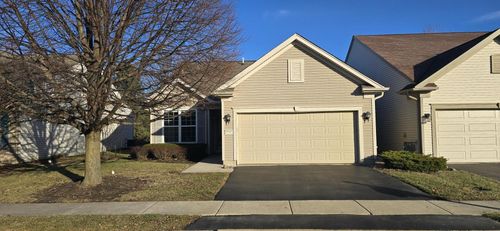 12392 Wedgemere Dr, Huntley, IL, 60142-7883 | Card Image