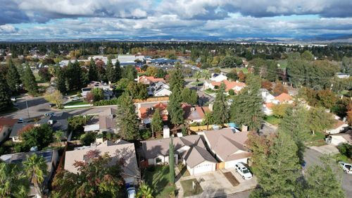 1910 E Eclipse Ave, Fresno, CA, 93720-1479 | Card Image