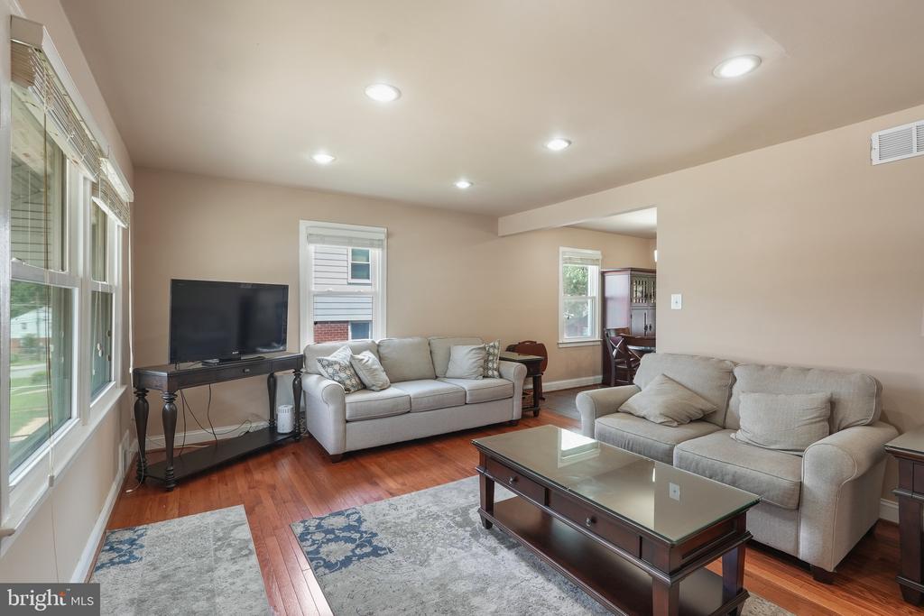Culver St, Temple Hills, MD 20748