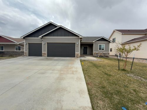 3910 Little Moon Trl, Laramie, WY, 82070-5584 | Card Image