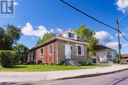 95 Fennell Avenue W, Hamilton (Southam), ON, L9C1E9 | Card Image