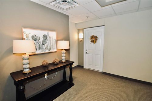 218-2651 Nw Barry Rd, Kansas City, MO, 64154-1013 | Card Image