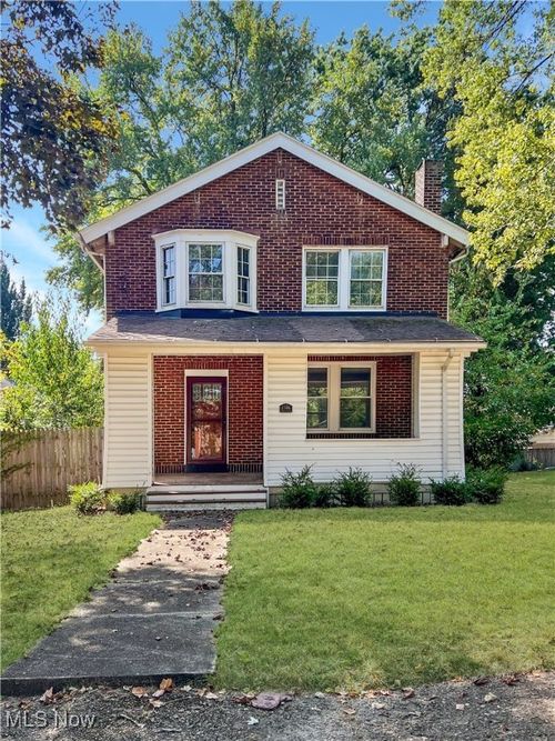 1598 Pilgrim St, Akron, OH, 44305-3451 | Card Image