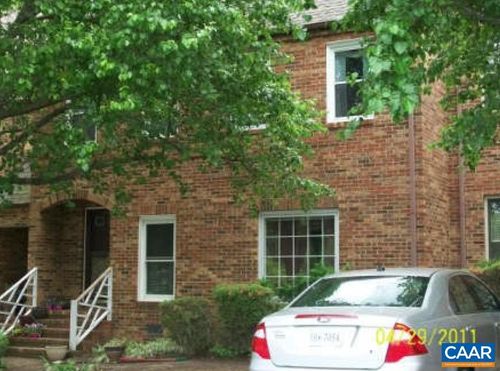 136 Brandywine Ct, CHARLOTTESVILLE, VA, 22901-2836 | Card Image