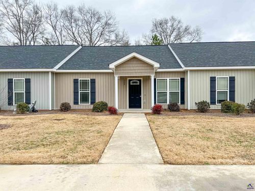 121 Washington Place Dr, Perry, GA, 31069-4846 | Card Image