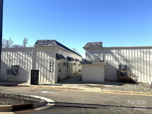 198 Cowan St, Rutherfordton, NC, 28139-2641 | Card Image