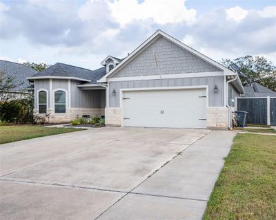 2523 Turberry Drive, House other with 4 bedrooms, 2 bathrooms and null parking in West Columbia TX | Image 3