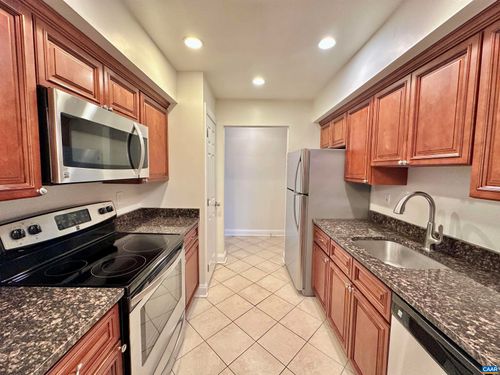 07-141 Green Turtle Ln, CHARLOTTESVILLE, VA, 22901-2373 | Card Image