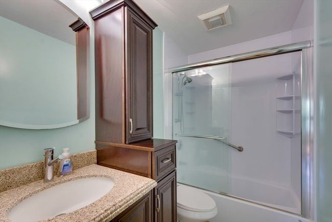 UNIT-4 - 3 Concord Greene, Condo with 2 bedrooms, 2 bathrooms and 1 parking in Concord MA | Image 17