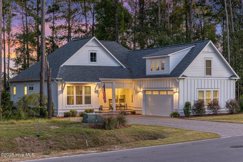 1712 Herons View Dr, Wilmington, NC, 28401-2713 | Card Image