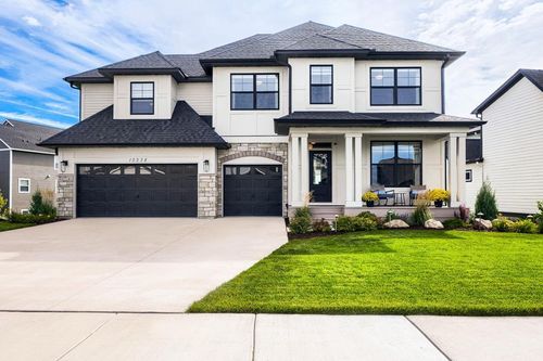 10238 Shadyview Ln N, Maple Grove, MN, 55311-5709 | Card Image