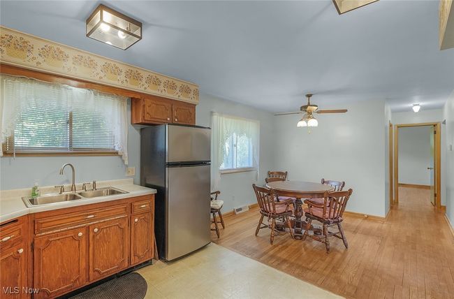 7500 Stearns Rd, House other with 3 bedrooms, 2 bathrooms and null parking in Olmsted Twp OH | Image 16