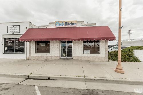 2030 E Front St, Selma, CA, 93662-3503 | Card Image