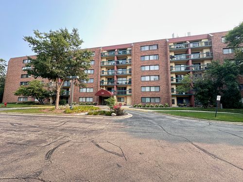 apt-212-1840 Huntington Blvd, Hoffman Estates, IL, 60169-6745 | Card Image
