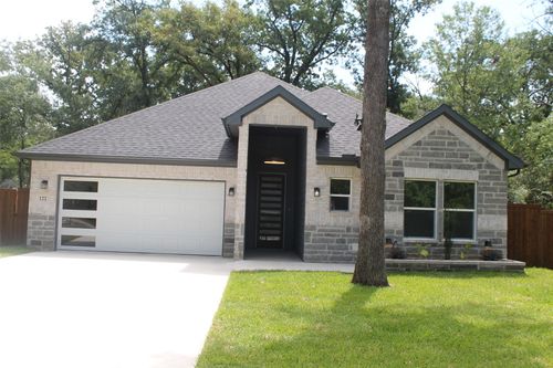 122 Oakwood Dr, Trinidad, TX, 75163-2300 | Card Image