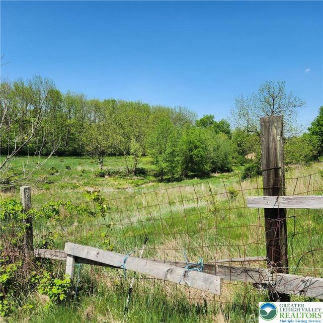 2357 Spring St, House other with 6 bedrooms, 2 bathrooms and null parking in Coplay PA | Image 35