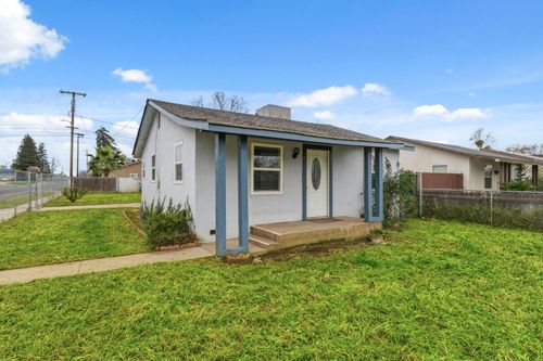 103 W Alluvial Ave, Pinedale, CA, 93650-1146 | Card Image