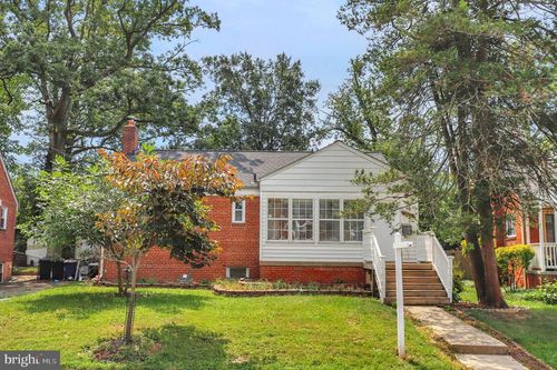 1113 Holton Ln, Takoma Park, MD, 20912-7536 | Card Image