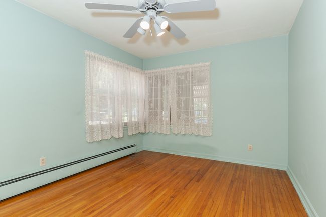 315 W Bennett St, Home with 2 bedrooms, 1 bathrooms and null parking in Pontiac IL | Image 24
