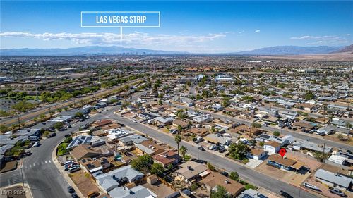 116 Maple St, Henderson, NV, 89015-6156 | Card Image