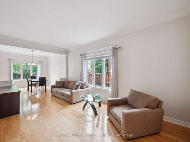 62 Macedonia Crt, House other with 4 bedrooms, 4 bathrooms and 2 parking in Newmarket ON | Image 5