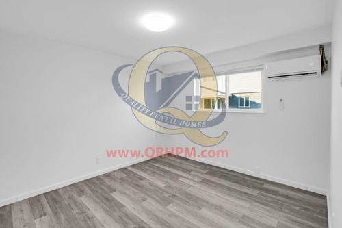 3901 N Averill Ave, Flint, MI, 48506-2581 | Card Image