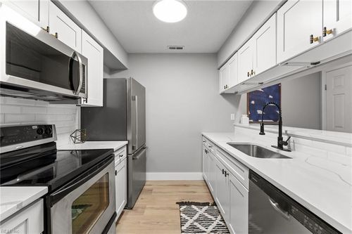 apt-b-948 Saint Andrews Reach, Chesapeake, VA, 23320-8581 | Card Image
