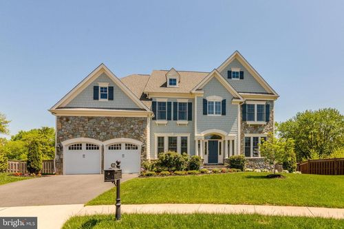 1751 Tysons Crest Ln, Vienna, VA, 22182-2395 | Card Image