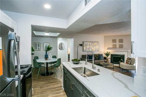 262-6750 Del Rey Ave, Las Vegas, NV, 89146-1063 | Card Image