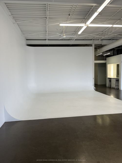 302b-388 Carlaw Ave, Toronto, ON, M4M2T4 | Card Image