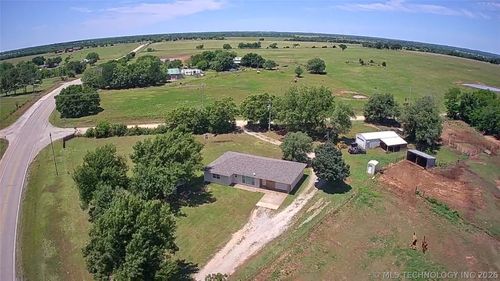 345051 E Highway 64, Pawnee, OK, 74058-5318 | Card Image