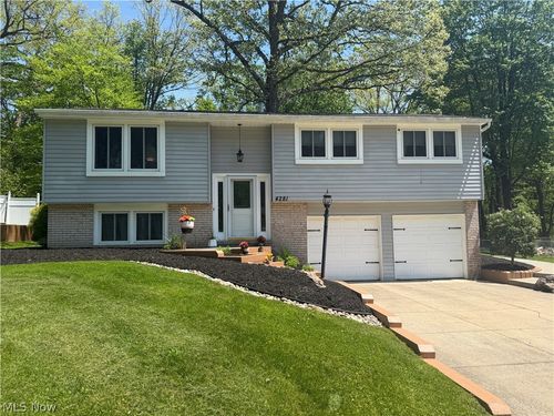 4281 Meadowlark Trl, Stow, OH, 44224-2462 | Card Image