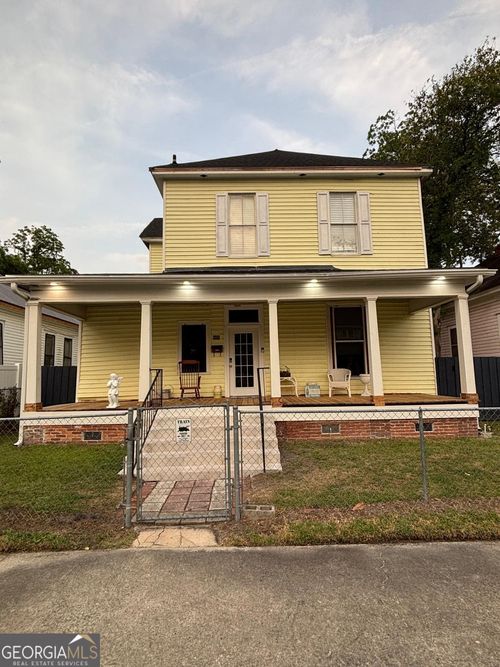 608 Ware St, Waycross, GA, 31503-4711 | Card Image