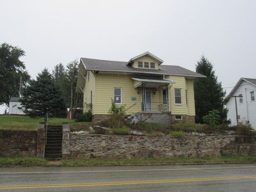 1688 Pitt St, Jennerstown, PA, 15547-9148 | Card Image