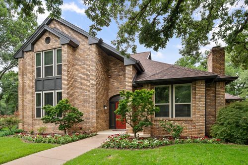 823 Kingston Dr, Mansfield, TX, 76063-2658 | Card Image