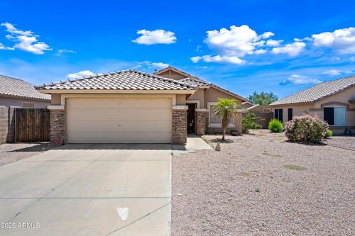 8657 E Capri Ave, Mesa, AZ, 85208-8211 | Card Image