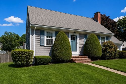 37 1st St, Norwood, MA, 02062-4826 | Card Image