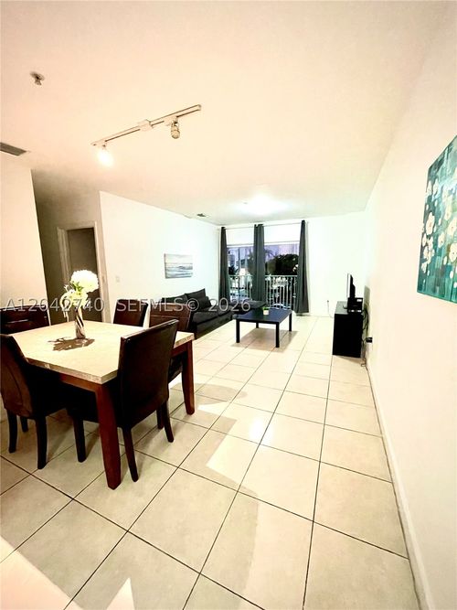 202-2280 Sw 32nd Ave, Miami, FL, 33145-3180 | Card Image
