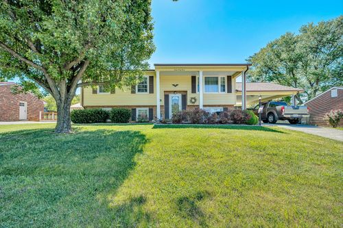 3033 Parham Dr, Roanoke, VA, 24014-5353 | Card Image