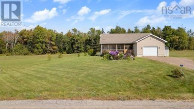 180 Robinson Rd, House other with 3 bedrooms, 2 bathrooms and null parking in Amherst Head NS | Image 2