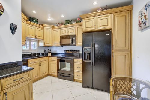 apt-306-820 S Hollybrook Dr, Pembroke Pines, FL, 33025-4039 | Card Image