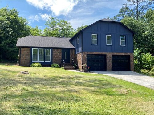 323 W Claiborne Ct, Marietta, GA, 30066-3537 | Card Image
